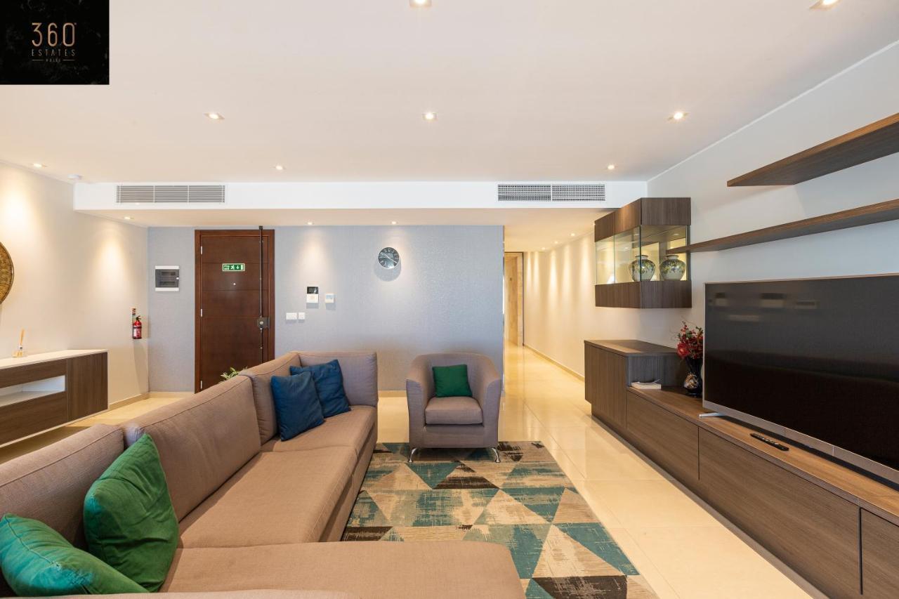 Seafront, Designer Apt With Private Terrace & Wifi By 360 Estates Pieta Exterior photo